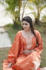 Sunset Glow Embroidered Kurta Set - Image 4