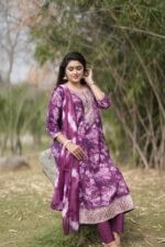 Royal Orchid Embroidered Kurta Set - Image 4